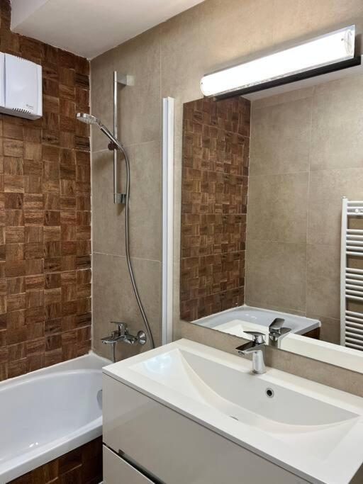 בראשוב Central Apartment With Panoramic View מראה חיצוני תמונה